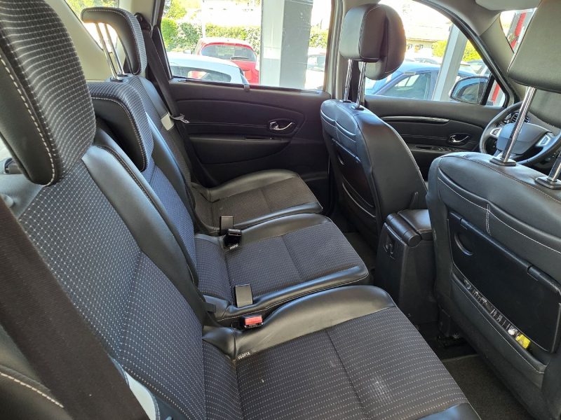 RENAULT SCENICIII MEGANE 1.5 DCI 110 EXPRESSION EDC ANNEE 2012 175000KM