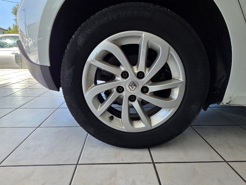 RENAULT SCENICIII MEGANE 1.5 DCI 110 EXPRESSION EDC ANNEE 2012 175000KM