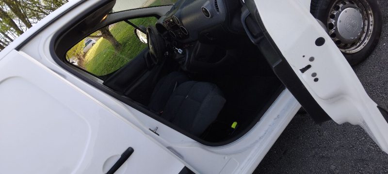 PEUGEOT PARTNER 1.6 HDI 90 CV AN 11 PROPRE 124 KM