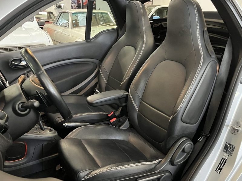 SMART FORTWO CABRIOLET 109CH BRABUS TWINAMIC 