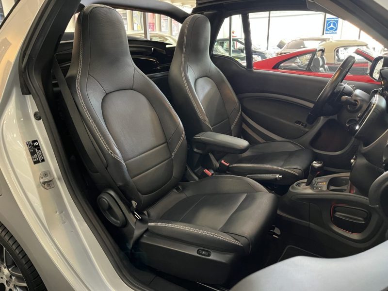 SMART FORTWO CABRIOLET 109CH BRABUS TWINAMIC 