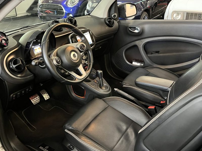 SMART FORTWO CABRIOLET 109CH BRABUS TWINAMIC 