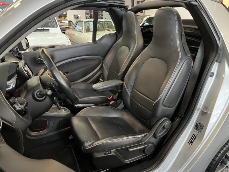 SMART FORTWO CABRIOLET 109CH BRABUS TWINAMIC 