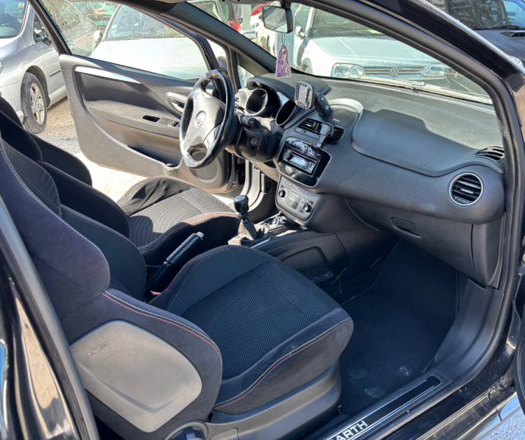 FIAT PUNTO 1.4 MULTIAIR TURBO 165 2011