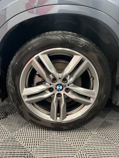 MAGNIFIQUE BMW X1 18d PACK M SDRIVE 150ch (HAYON ÉLECTRIQUE, SIÈGES CHAUFFANTS,RADAR AVANT/ARRIERE)