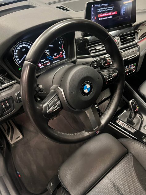 MAGNIFIQUE BMW X1 18d PACK M SDRIVE 150ch (HAYON ÉLECTRIQUE, SIÈGES CHAUFFANTS,RADAR AVANT/ARRIERE)
