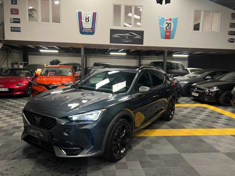 MAGNIFIQUE CUPRA FORMENTOR VZ 245ch (TOIT OUVRANT, APPLE CARPLAY, CAMÉRA DE RECUL, HAYON ÉLECTRIQUE)