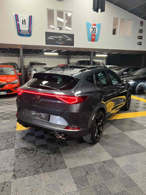 MAGNIFIQUE CUPRA FORMENTOR VZ 245ch (TOIT OUVRANT, APPLE CARPLAY, CAMÉRA DE RECUL, HAYON ÉLECTRIQUE)