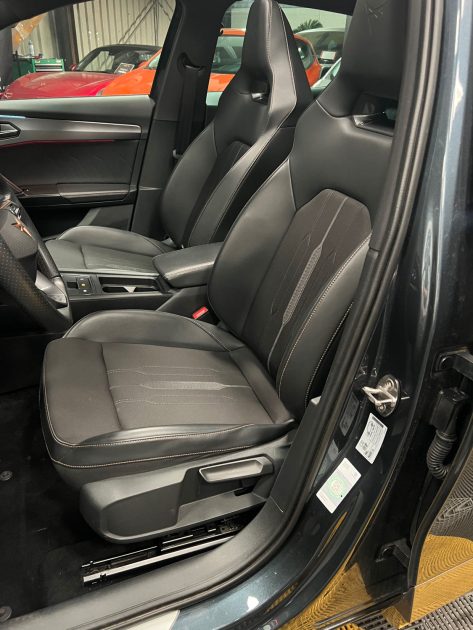 MAGNIFIQUE CUPRA FORMENTOR VZ 245ch (TOIT OUVRANT, APPLE CARPLAY, CAMÉRA DE RECUL, HAYON ÉLECTRIQUE)