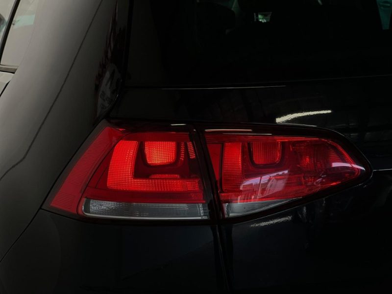 VOLKSWAGEN GOLF VII 2.0 TDI 150CH BLUEMOTION TECHNOLOGY FAP CARAT DSG6 