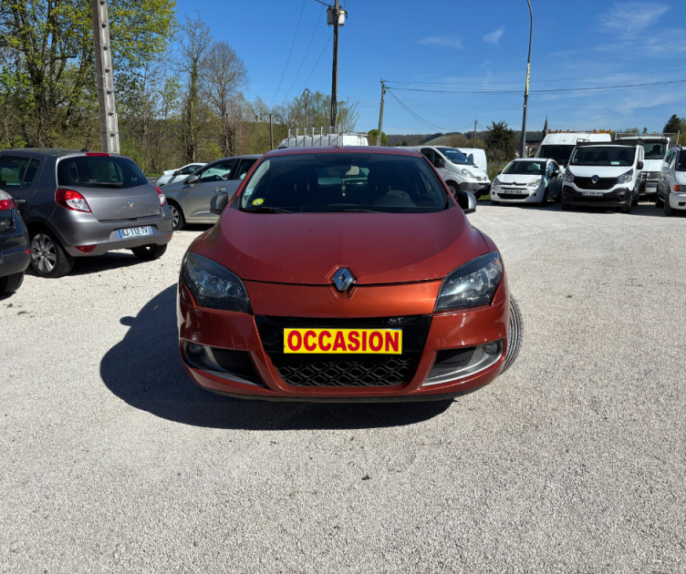 RENAULT MEGANEIII 1.9 DCI 130  2012