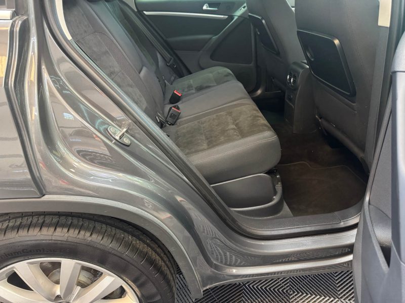 VOLKSWAGEN TIGUAN 1.4 TSI 160ch SPORTLINE DSG6 1ERE MAIN GARANTIE 12 MOIS HISTORIQUE COMPLET