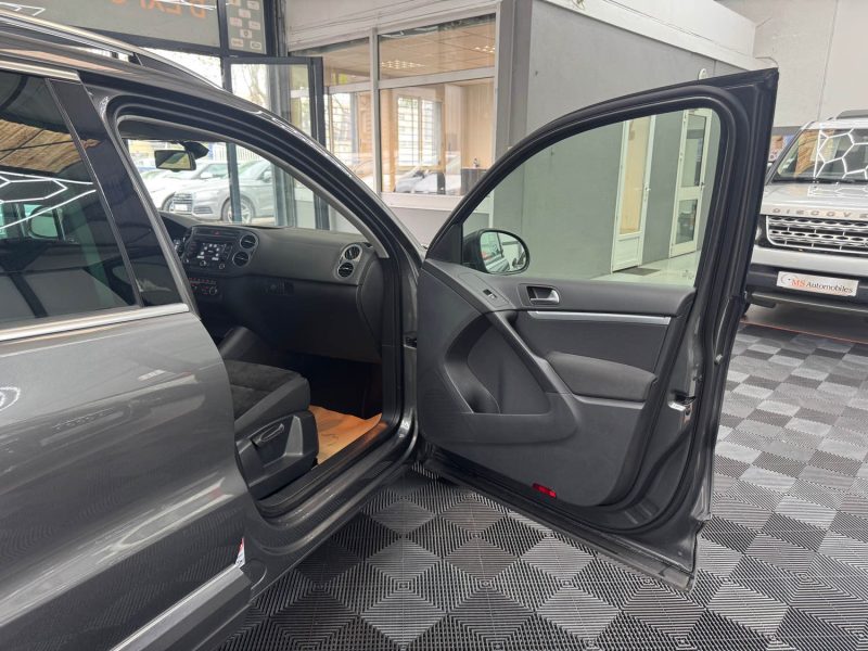 VOLKSWAGEN TIGUAN 1.4 TSI 160ch SPORTLINE DSG6 1ERE MAIN GARANTIE 12 MOIS HISTORIQUE COMPLET