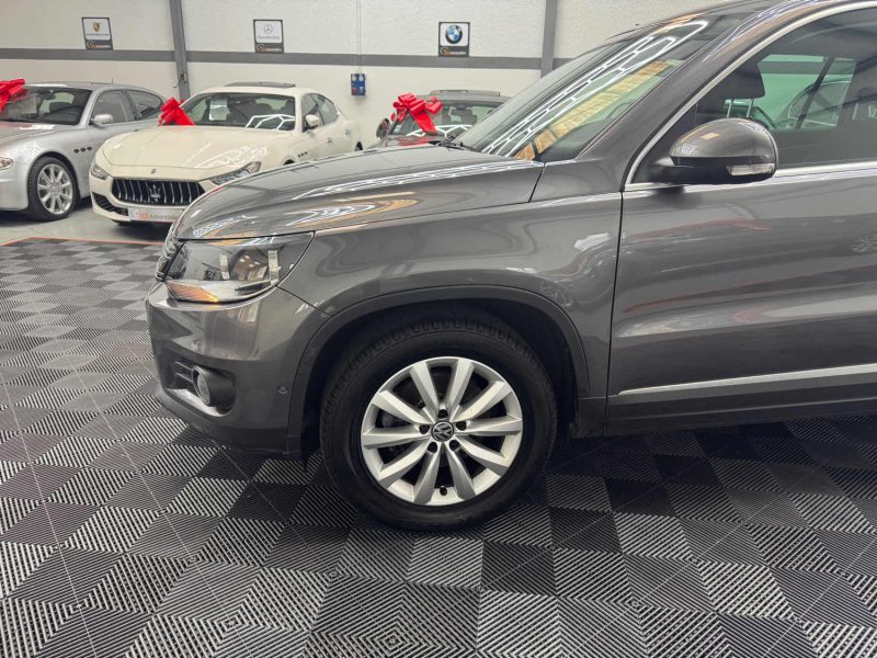 VOLKSWAGEN TIGUAN 1.4 TSI 160ch SPORTLINE DSG6 1ERE MAIN GARANTIE 12 MOIS HISTORIQUE COMPLET