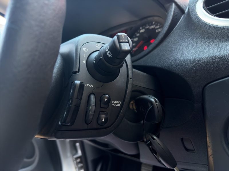 RENAULT CLIO III 1.2 16V 75 cv 