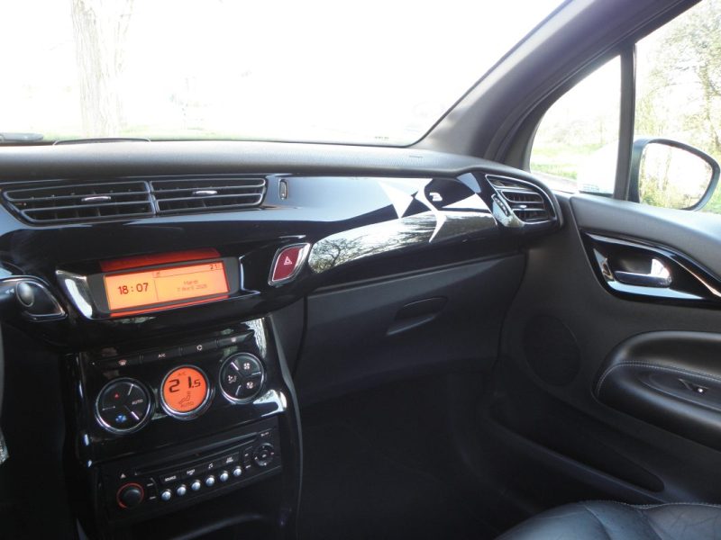 CITROËN DS3 1.6 VTI 120 AIRDREAM SO CHIC 2010