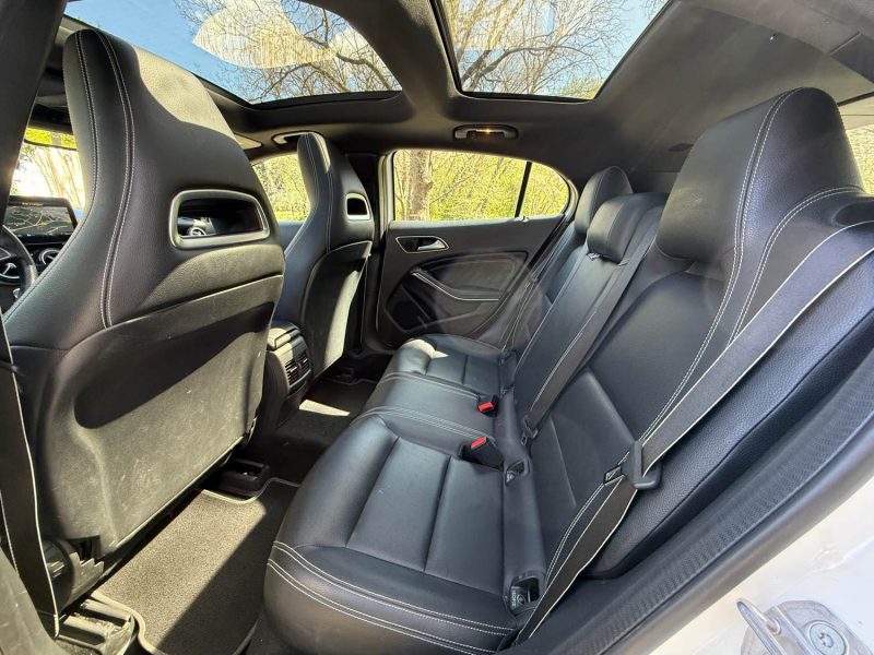 MERCEDES GLA 200D 136CH STARLIGHT EDITION 7G-DCT  2019