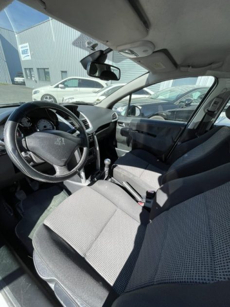 PEUGEOT 207 1.6 HDI 90 EXECUTIVE Garantie 
