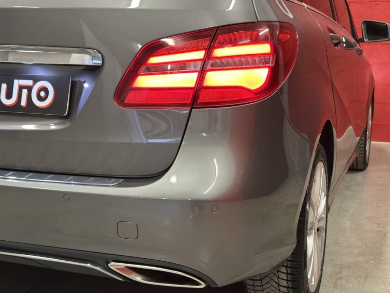 MERCEDES CLASSE B 180 D 109CH BLUEEFFICIENCY SENSATION - Garantie 6 mois - Très bon état - 
