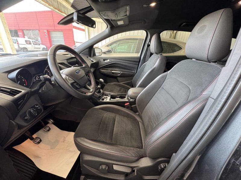 FORD KUGA 1.5 TDCI 120 4X2 ST LINE 