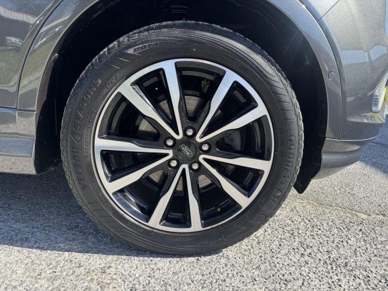 FORD KUGA 1.5 TDCI 120 4X2 ST LINE 