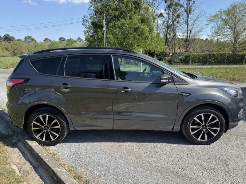 FORD KUGA 1.5 TDCI 120 4X2 ST LINE 