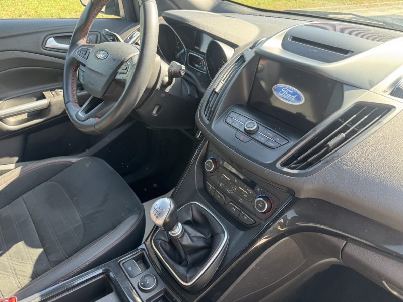 FORD KUGA 1.5 TDCI 120 4X2 ST LINE 