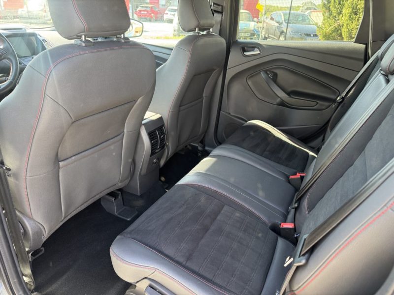 FORD KUGA 1.5 TDCI 120 4X2 ST LINE 