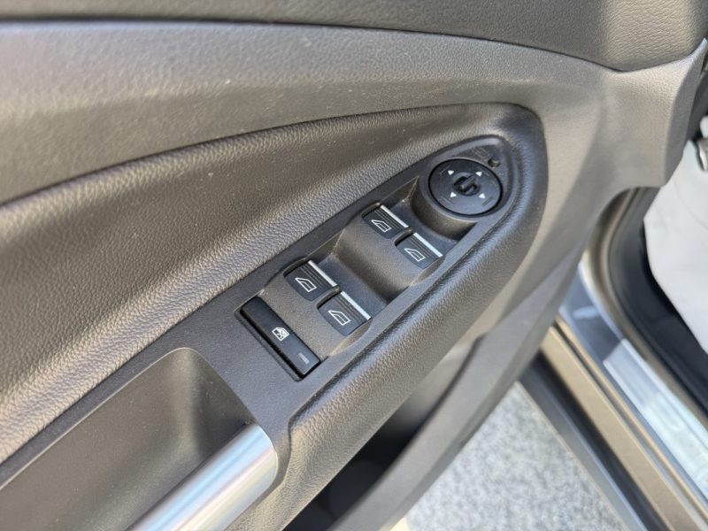FORD KUGA 1.5 TDCI 120 4X2 ST LINE 