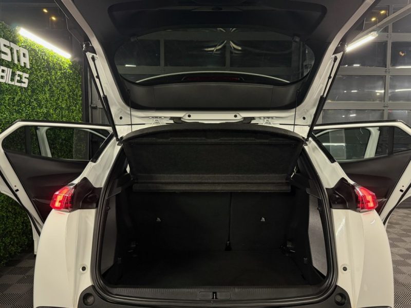 PEUGEOT 2008 II ALLURE PACK 1.2 100 Cv 1ERE MAIN 19800Km Apple& Android VIRTUAL COCKPIT Garantie 1an