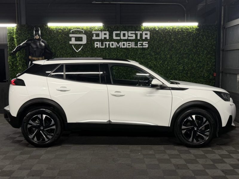 PEUGEOT 2008 II ALLURE PACK 1.2 100 Cv 1ERE MAIN 19800Km Apple& Android VIRTUAL COCKPIT Garantie 1an