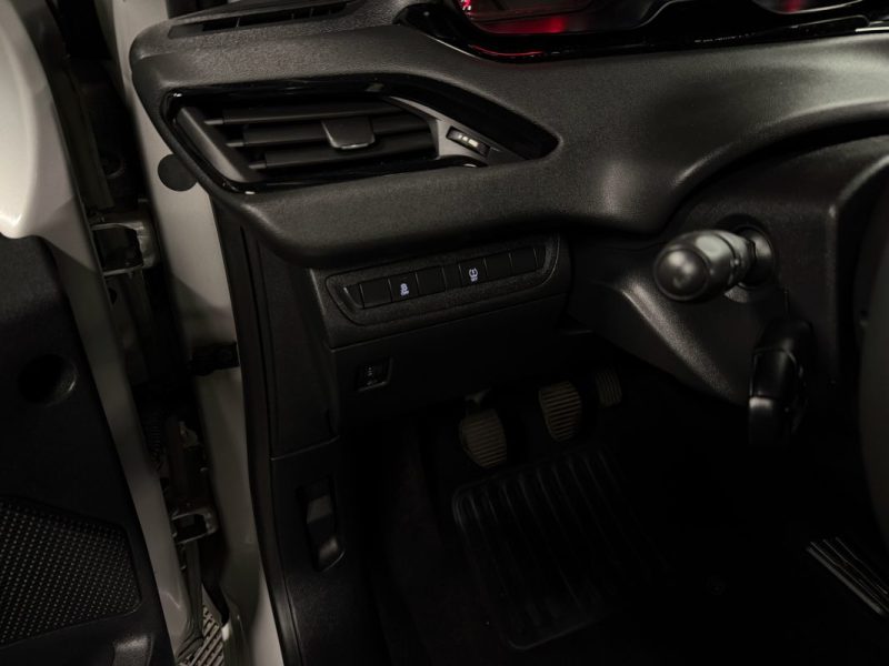 PEUGEOT 208 LIKE 1.0 VTI 68 Cv 5 PORTES / CRIT AIR 1 - GARANTIE 1 AN