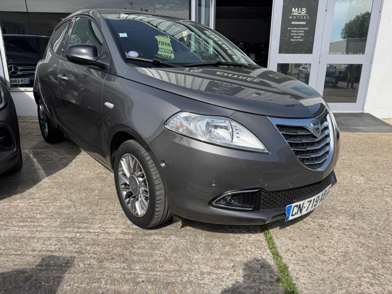 LANCIA YPSILON 0.9 TWINAIR 85CV PLATINIUM+ BVA 2012