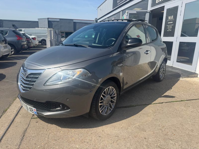 LANCIA YPSILON 0.9 TWINAIR 85CV PLATINIUM+ BVA 2012