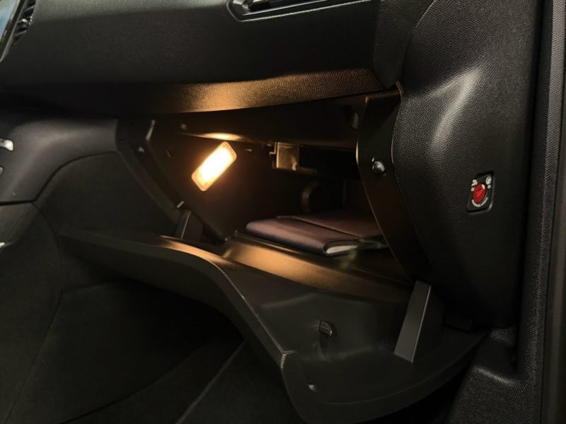PEUGEOT 308 II ALLURE 1.2 130 Cv ECRAN GPS TACTILE CAMERA RECUL BVM6 CRIT AIR 1 - GARANTIE 1 AN
