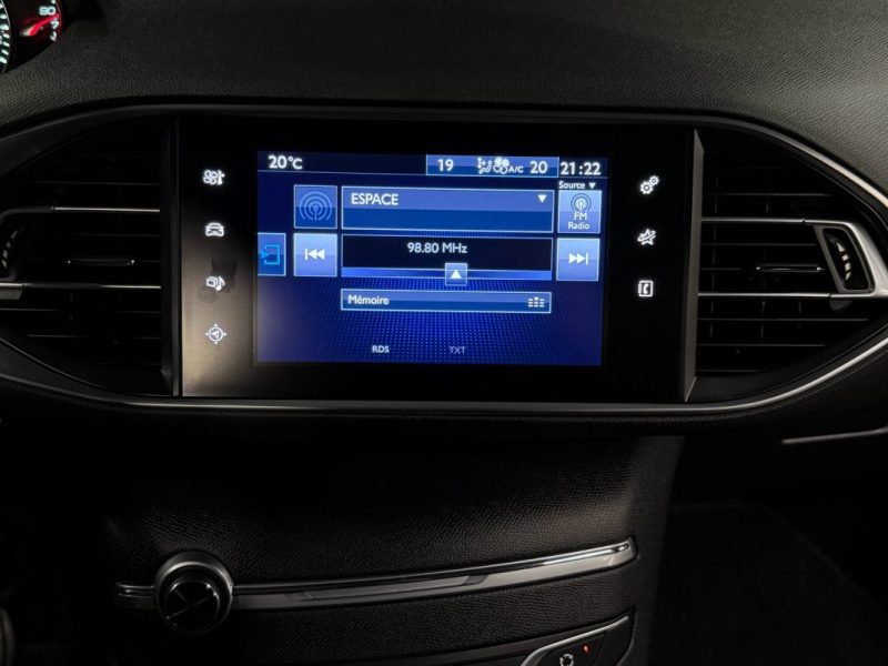 PEUGEOT 308 II ALLURE 1.2 130 Cv ECRAN GPS TACTILE CAMERA RECUL BVM6 CRIT AIR 1 - GARANTIE 1 AN