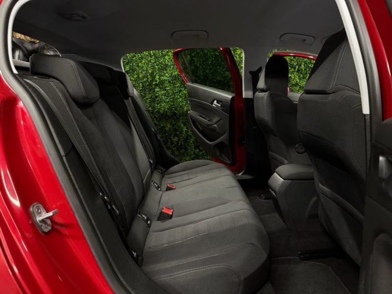 PEUGEOT 308 II ALLURE 1.2 130 Cv ECRAN GPS TACTILE CAMERA RECUL BVM6 CRIT AIR 1 - GARANTIE 1 AN