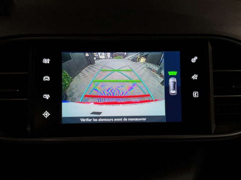 PEUGEOT 308 II ALLURE 1.2 130 Cv ECRAN GPS TACTILE CAMERA RECUL BVM6 CRIT AIR 1 - GARANTIE 1 AN
