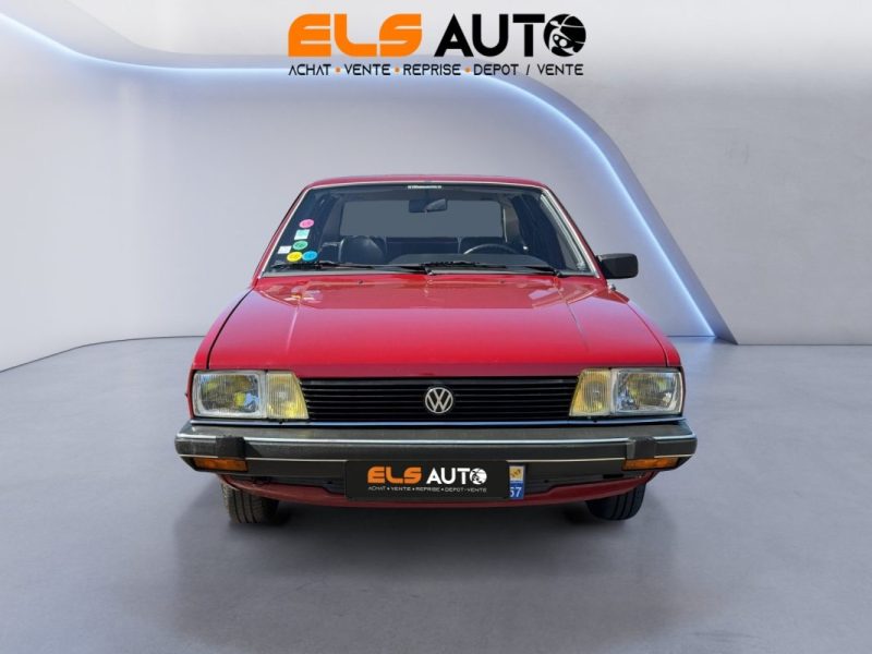 VOLKSWAGEN PASSAT 1.6I 85CH GL 1982 --Seulement 10200km--