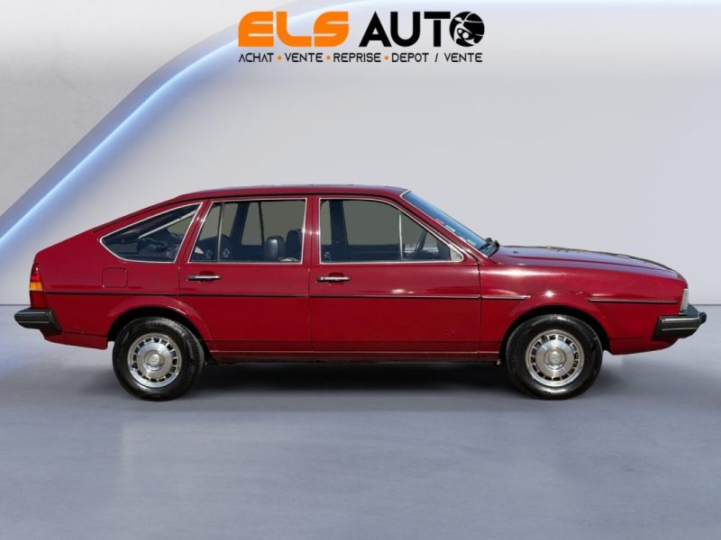 VOLKSWAGEN PASSAT 1.6I 85CH GL 1982 --Seulement 10200km--