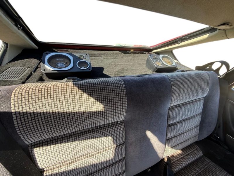 VOLKSWAGEN PASSAT 1.6I 85CH GL 1982 --Seulement 10200km--