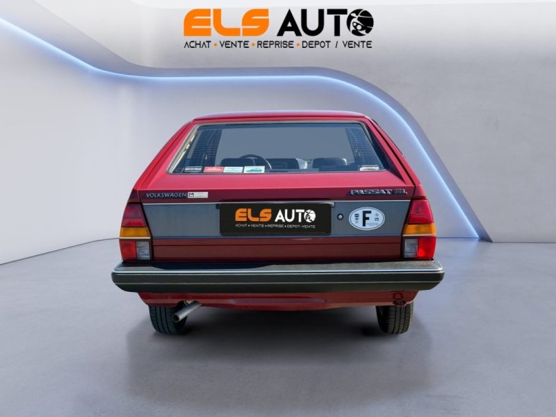 VOLKSWAGEN PASSAT 1.6I 85CH GL 1982 --Seulement 10200km--