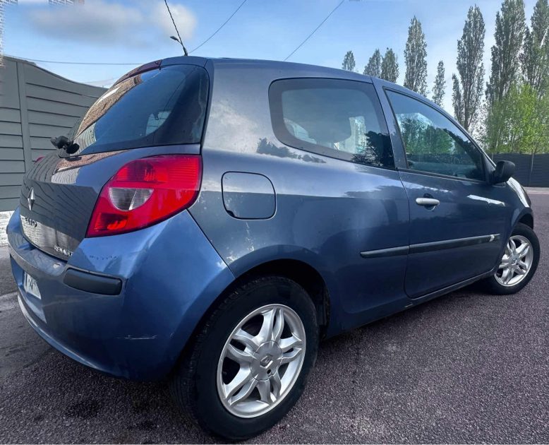 RENAULT CLIO 3 1.2 75 2006