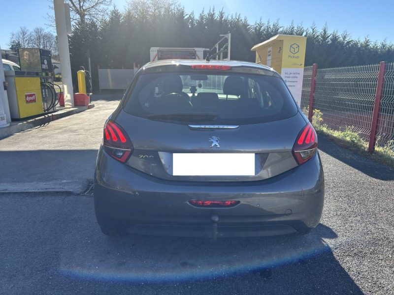 PEUGEOT 208 Signature Vti 82Ch / Ecran Tactile Suivi entretien complet