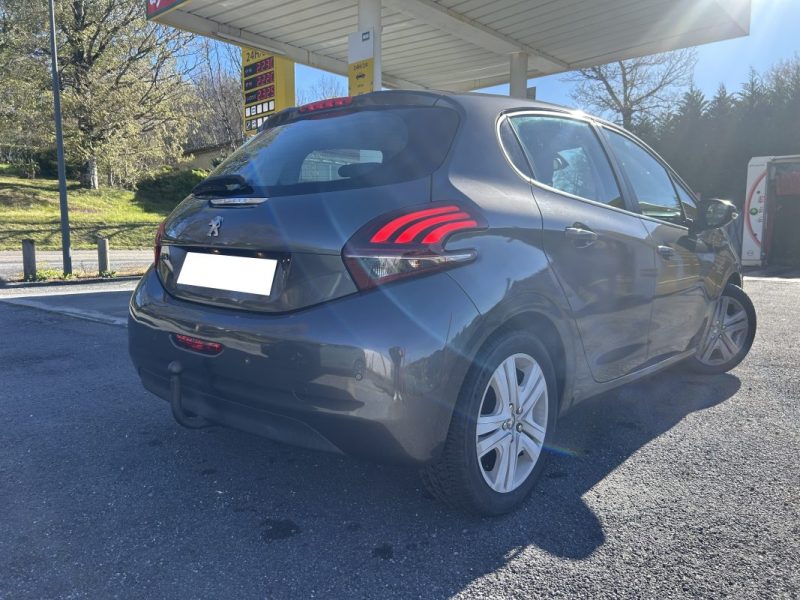 PEUGEOT 208 Signature Vti 82Ch / Ecran Tactile Suivi entretien complet