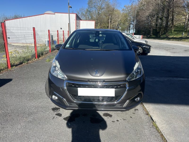 PEUGEOT 208 Signature Vti 82Ch / Ecran Tactile Suivi entretien complet