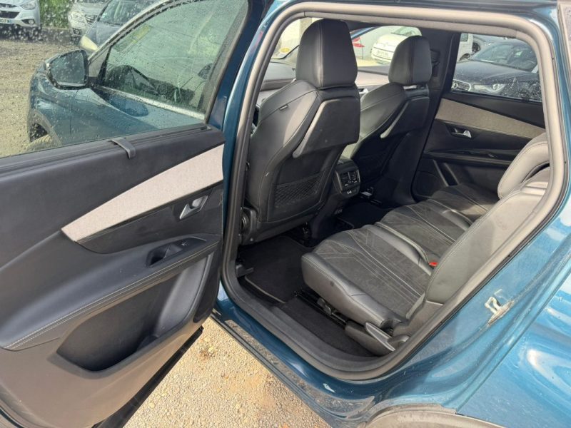 PEUGEOT 5008 II Phase II 2.0 BLUEHDI 180CH S&S GT Line  EAT8 2021 Camera 7 places