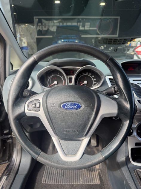 FORD FIESTA 1.25 TITAMIUM 2011 - Boite Manuelle - 69 104Kms - Premier Main - SUIVIT FORD