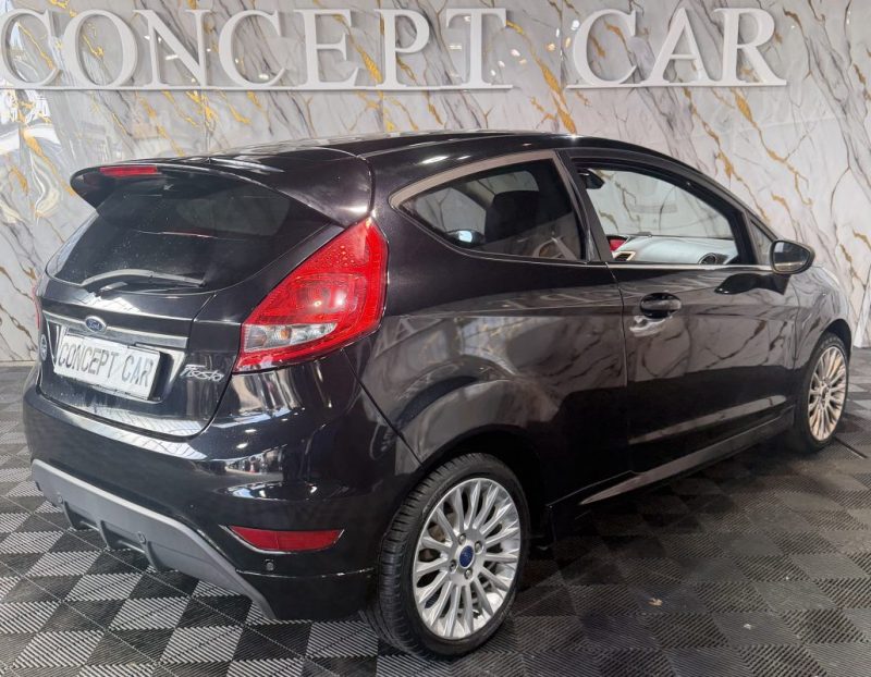 FORD FIESTA 1.25 TITAMIUM 2011 - Boite Manuelle - 69 104Kms - Premier Main - SUIVIT FORD