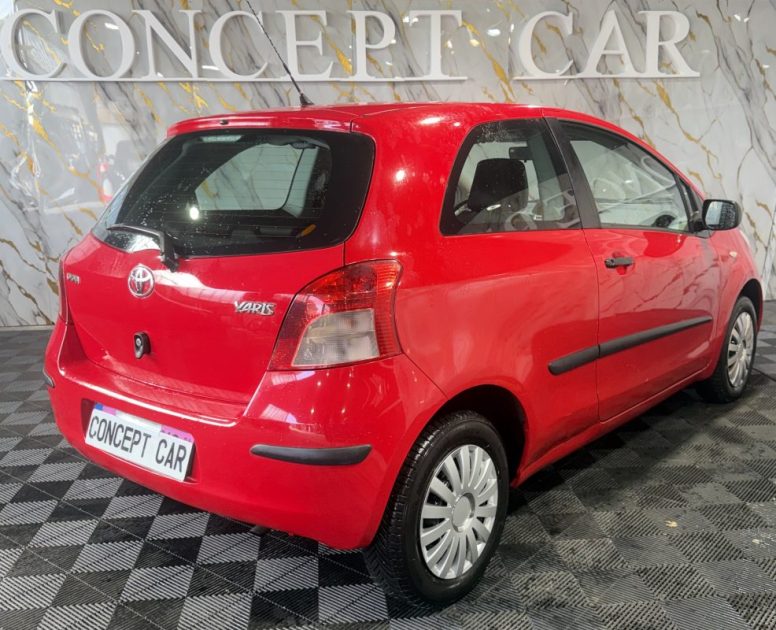TOYOTA YARIS  2006 1.0 - 70 CH - 47 550Kms - Premier Main -Parfait Etat - Suivit TOYOTA